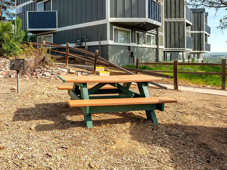 Kalo Ivywild Picnic Area