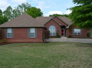 2107 Reagan Dr, Tupelo, MS 38801