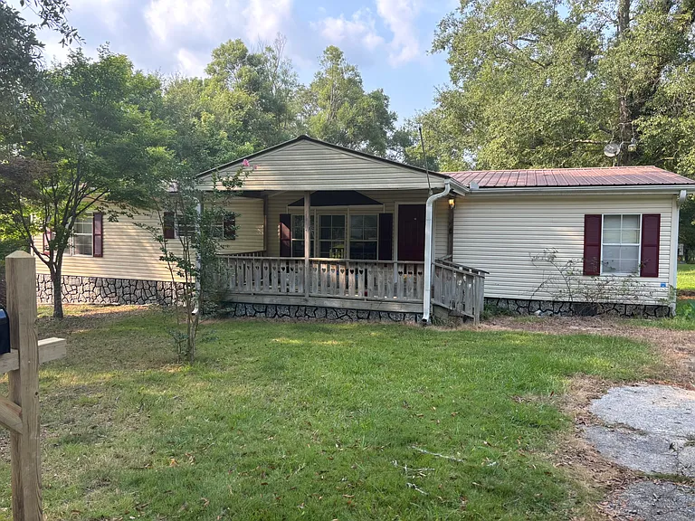 111 Jackson Rd — Photo 1