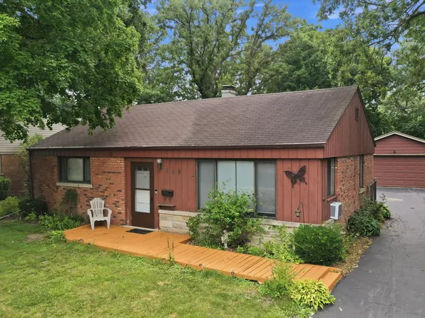 319 Oswego St, Park Forest, IL 60466