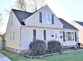 1281 E Miner Rd, Mayfield Heights, OH 44124