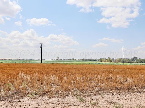4 Country Club Dr, Farwell, TX 79325