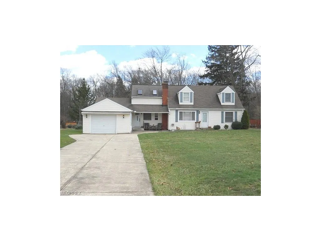 9365 Prospect Rd photo 1