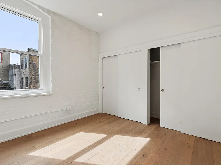1216 Shackamaxon St — Photo 8