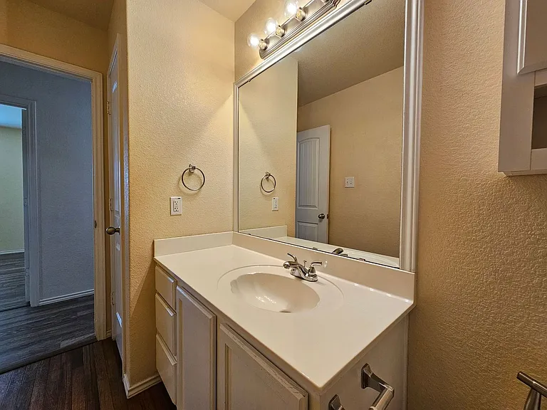 5108 Screaming Eagle Cir — Photo 25