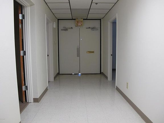 4th image of 10730 W Union Hills Dr