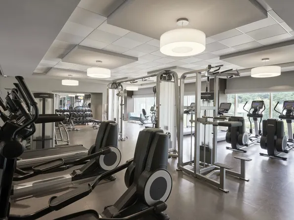 800 Avenue At Port Imperial image 26 of 33