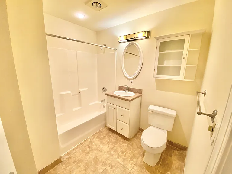 266 S 23rd St #13A — Photo 14