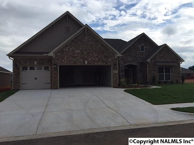 1st image of 507 Creek Bed Cir