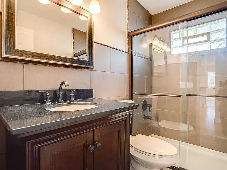 6829 Thomas Ave S — Photo 13