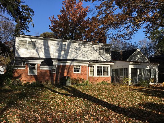 3rd image of 628 Bexford Dr