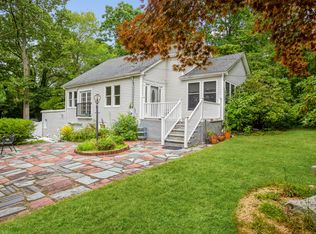 59 Brook Dr, Stony Brook, NY 11790