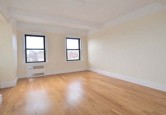 3rd image of 95 Christopher St APT 15H