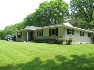 1700 Westmoor Ter, Elm Grove, WI 53122