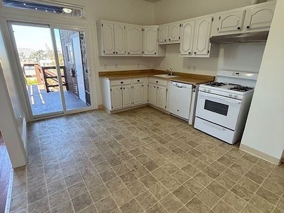 5th image of 166 Carl St #166