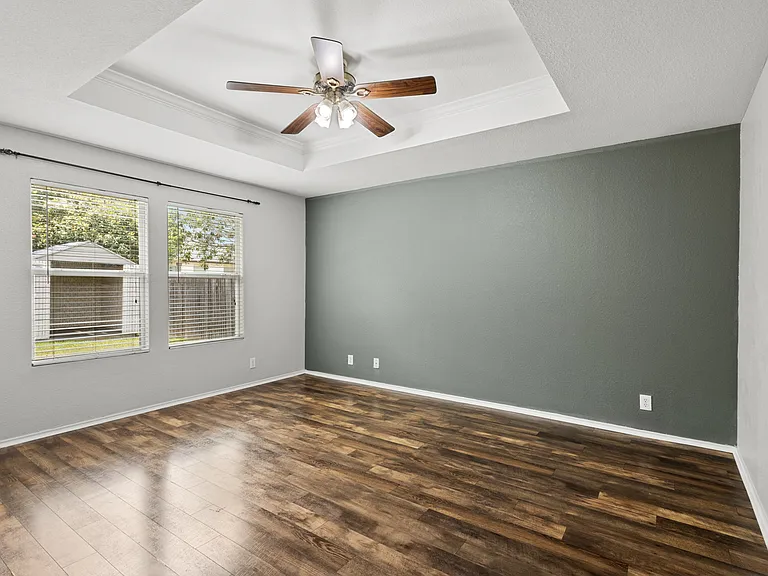 140 Katie Ct — Photo 14