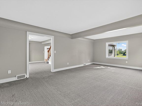 3rd image of 11374 Lahring Rd