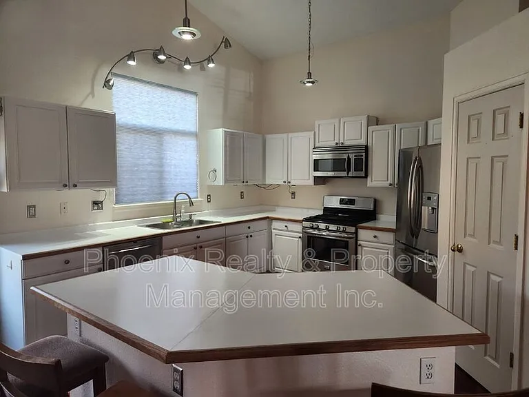 370 Harvest Point Dr — Photo 6