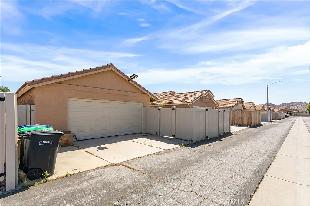 2 bed, 1206 sqft, $2,500 — Photo 3