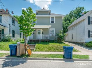 218 Page St NE, Grand Rapids, MI 49505