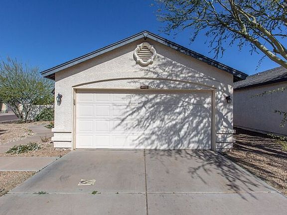 3rd image of 8522 W Country Gables Dr