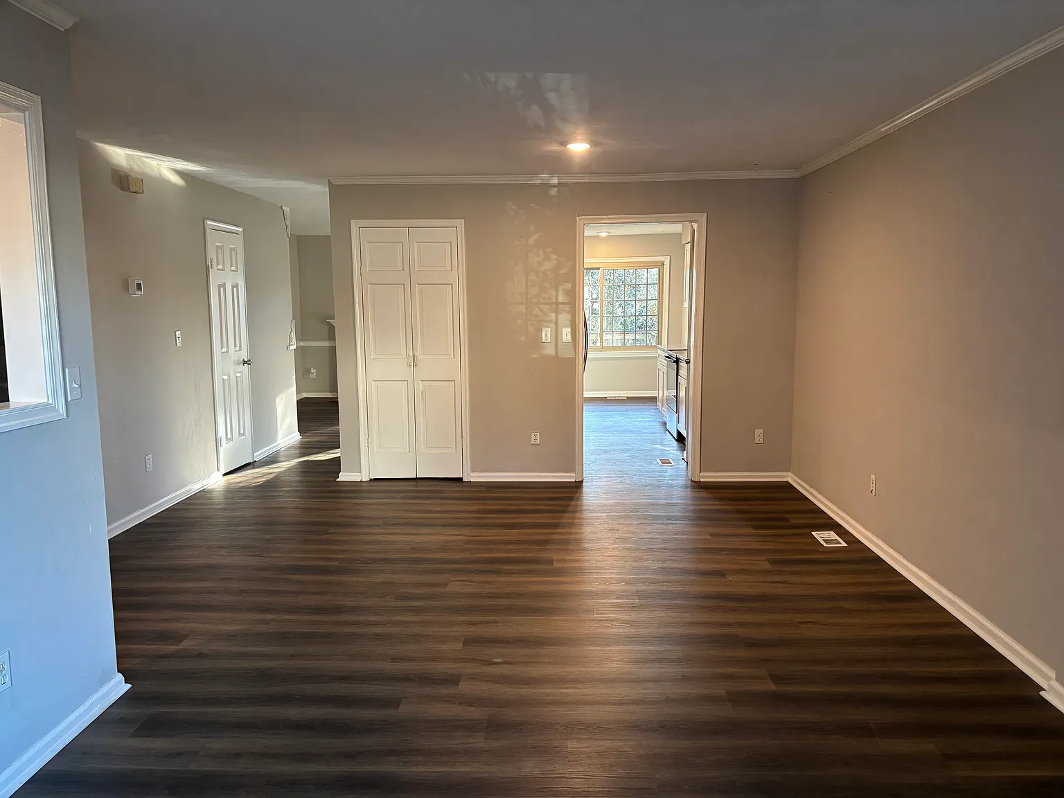 1505 Brendle Ct — Photo 4