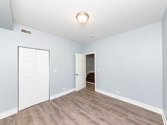 5th image of 1503 W Albion Ave #G