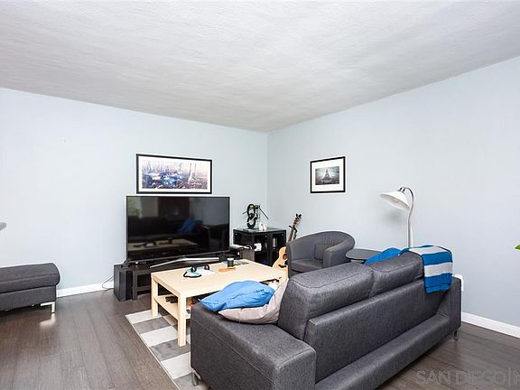 5th image of 4519 North Ave Unit 8