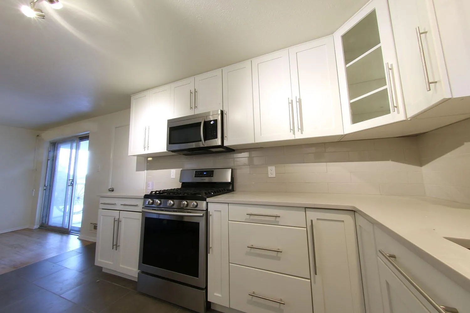 3249 Salem St — Photo 3