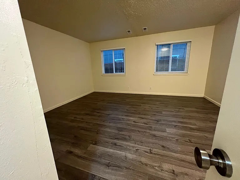 The Loft Apartments — Photo 13