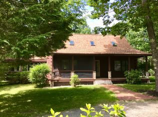 16 Shirley Way, Mirror Lake, NH 03853