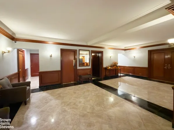 325 East 79th Street image 14 of 16