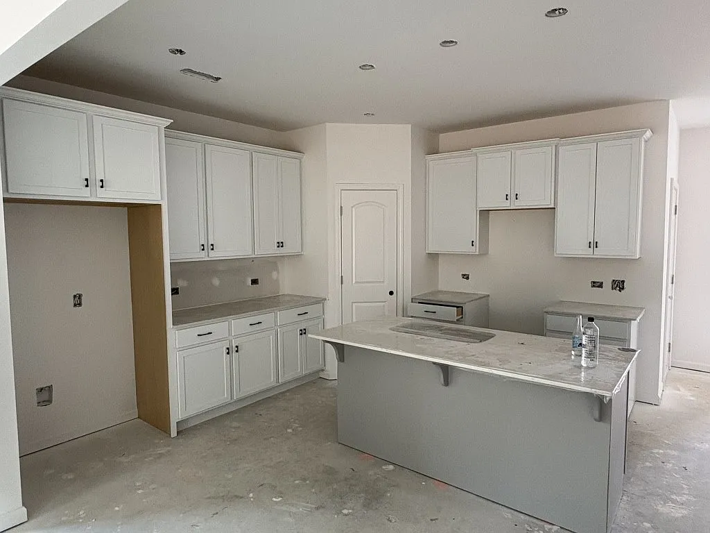 3 bed, 2.5 bath, 1762 sqft, $2,600 — Photo 4