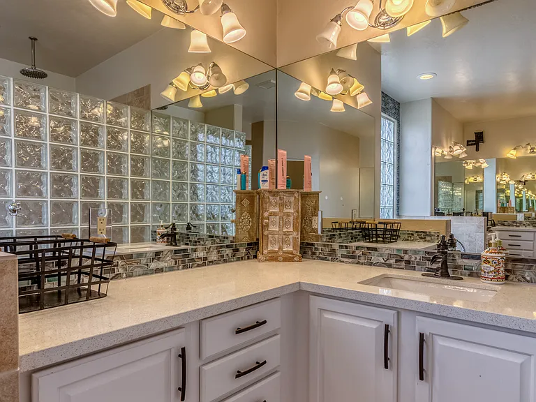 2781 W Desert Shadows Pl — Photo 10