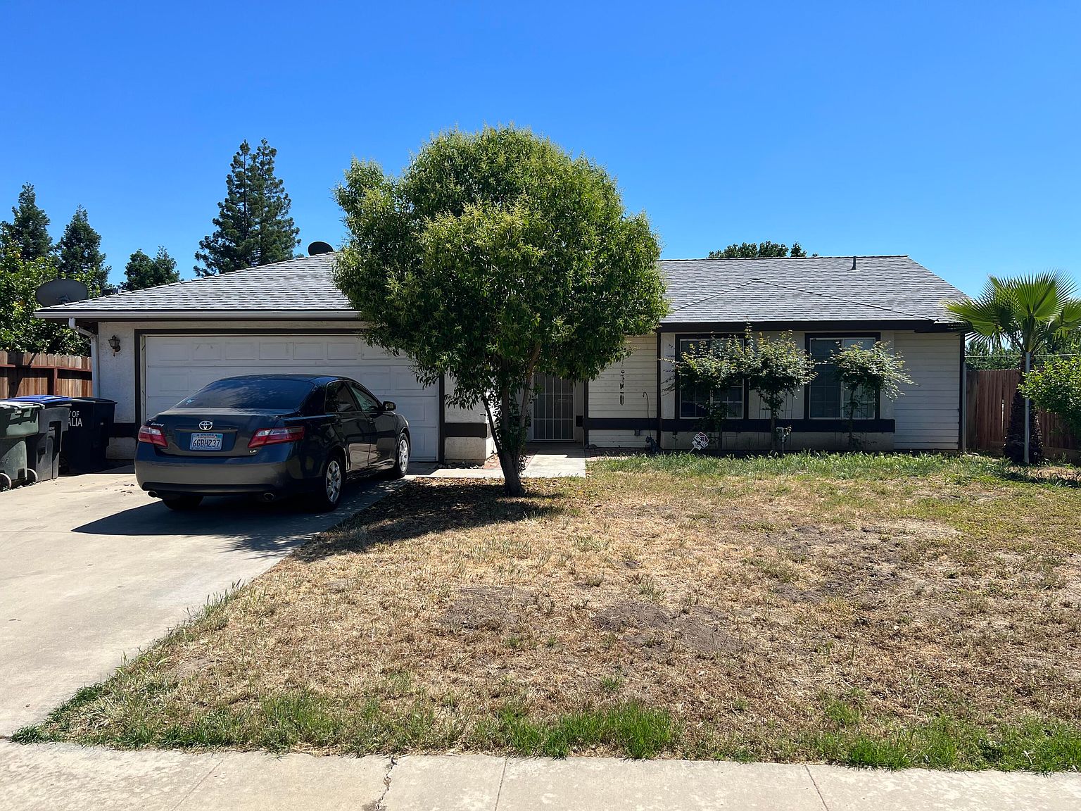 1749 E Laurel Avenue, Visalia, CA 93292 Zillow