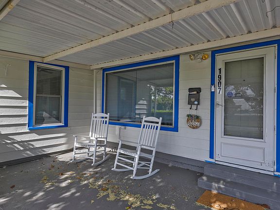 4th image of 1907 Eden Ave