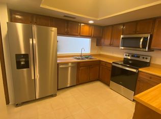 2703 E Cactus Rd, Phoenix, AZ 85028