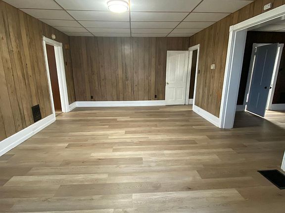 2nd image of 14 E Muth Ave #1