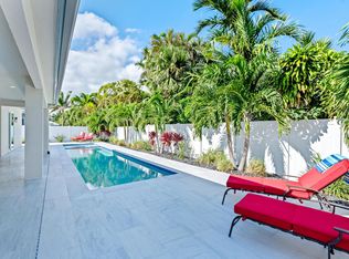 1270 Singer Dr, Riviera Beach, FL 33404