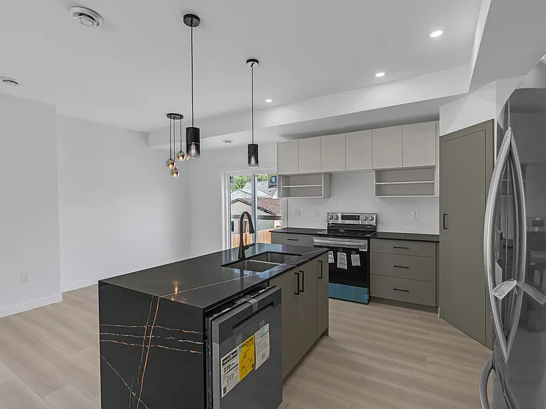 1273 Manitoba Ave — Photo 19