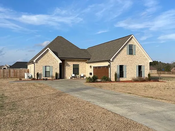 109 Sandstone Cir, Caledonia, MS 39740