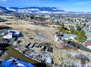 1607 Gildcrest Dr, La Grande, OR 97850