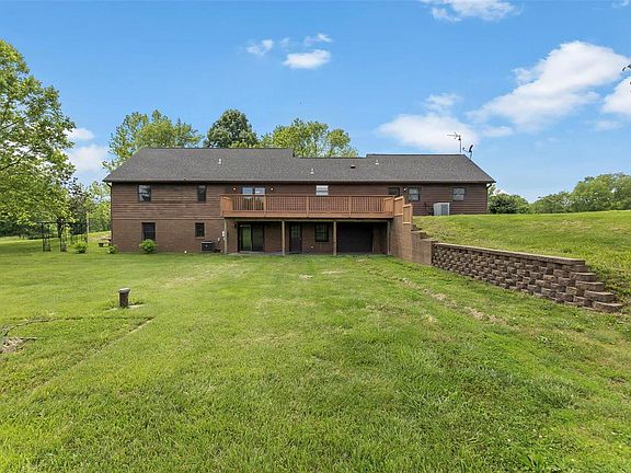 4th image of 236 Cayuga Ln