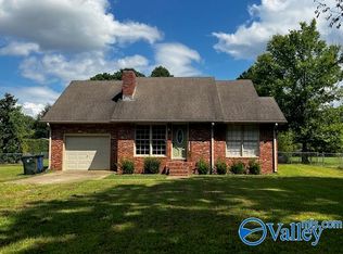155 McMullen Rd, Gurley, AL 35748