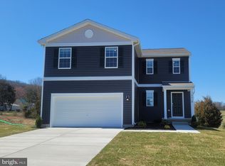 5318 Valley View Rd, Spring Grove, PA 17362