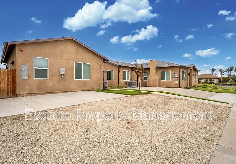 545 Carty Dr — Photo 24