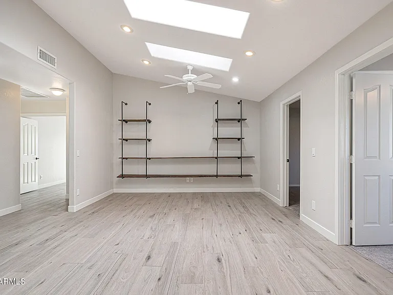 14215 N 56th Pl — Photo 24