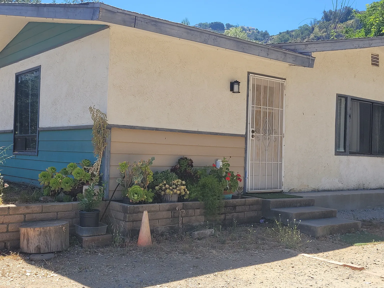 1 bed, 225 sqft, $1,200 — Photo 1