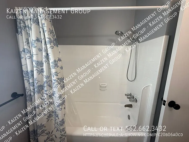 5471 Linden Ave #8 — Photo 6