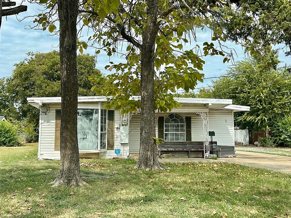 1st image of 1819 E May St